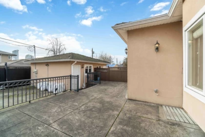 Laundry Room Photo of 4292 Parker Street, Burnaby, BC