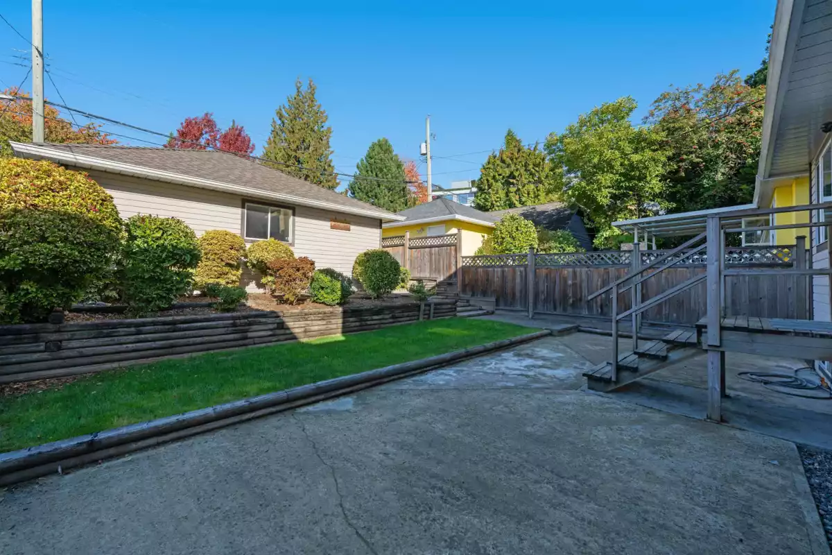 Backyard Photo of 2133 W 49th Avenue, Vancouver, BC
