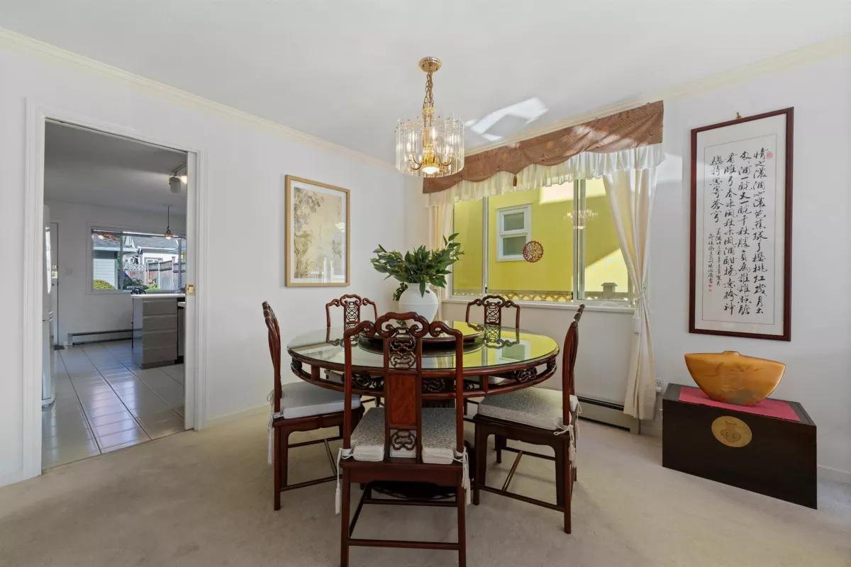 Breakfast Nook Photo of 2133 W 49th Avenue, Vancouver, BC
