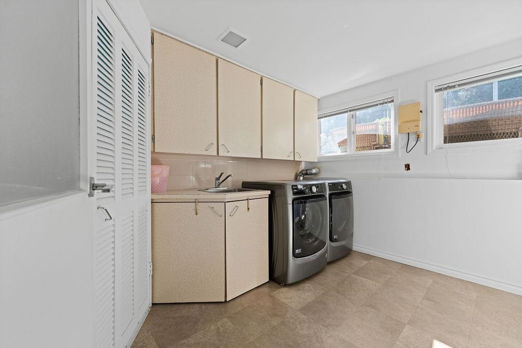 Aerial View of 685 King Georges Way, West Vancouver, BC