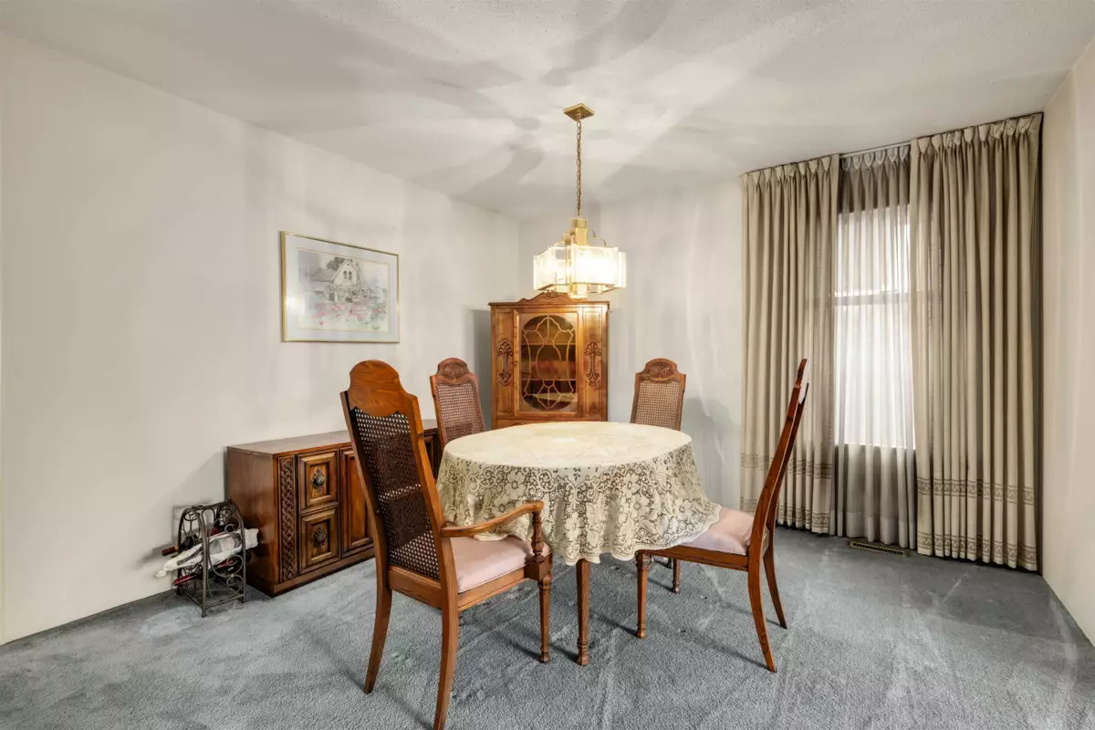 Kitchen Photo of 10740 Agassiz Court, Richmond, BC