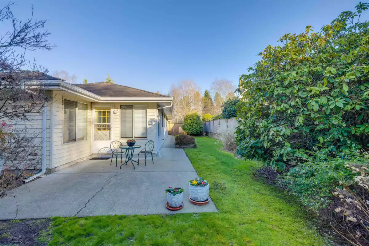 Mudroom Photo of 10740 Agassiz Court, Richmond, BC