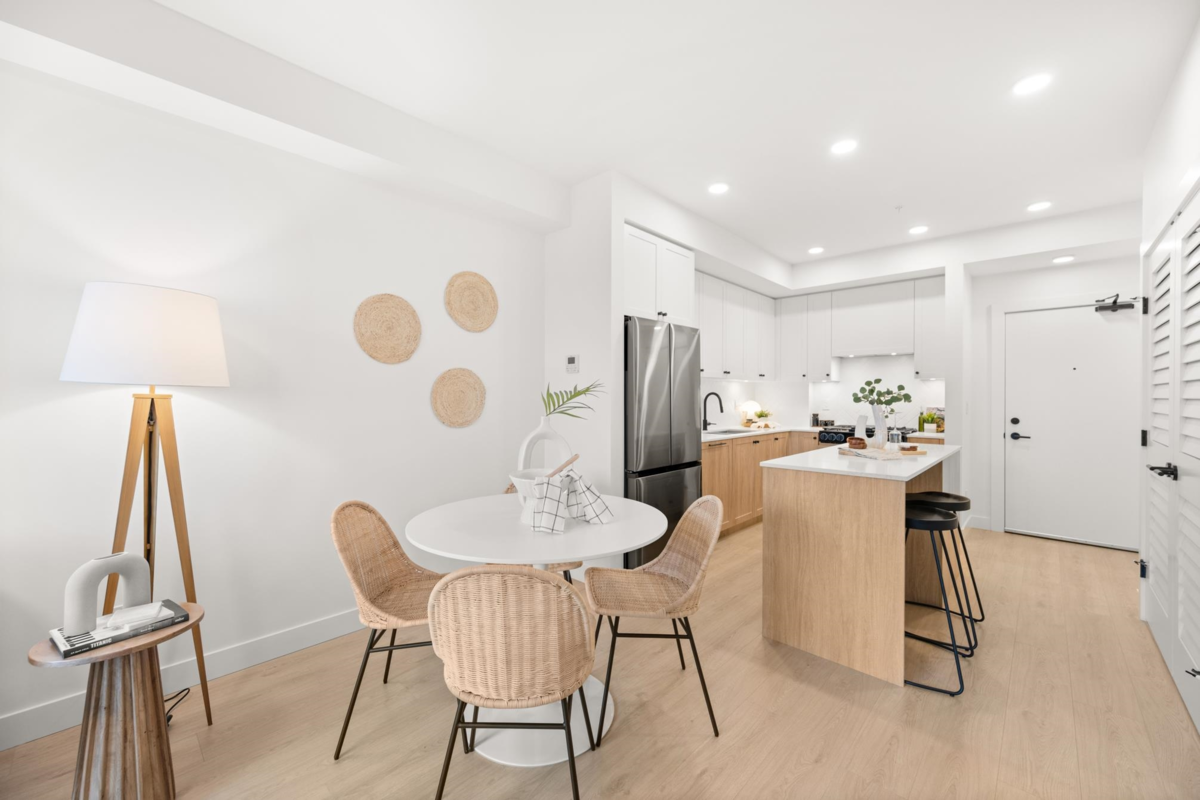 Dining Area Photo of 107 19911 76 Avenue, Langley, BC