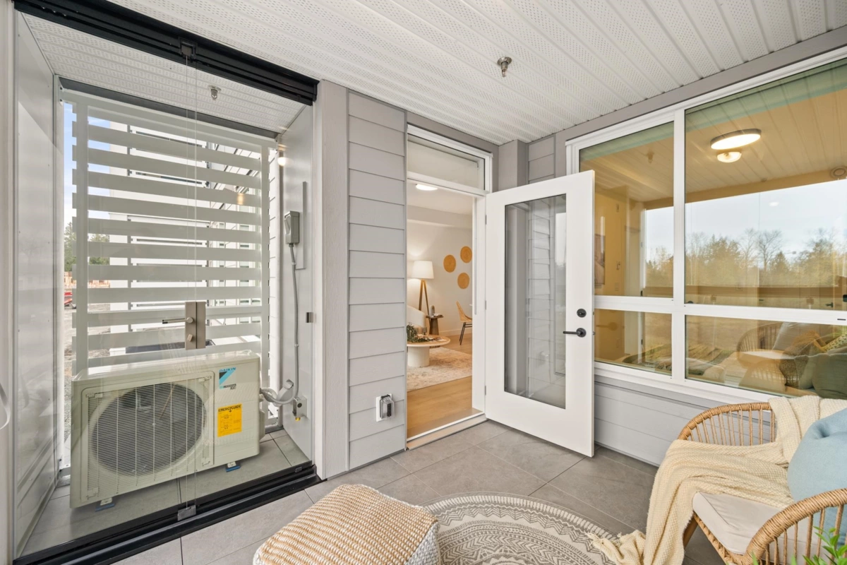 Entry Foyer Photo of 107 19911 76 Avenue, Langley, BC