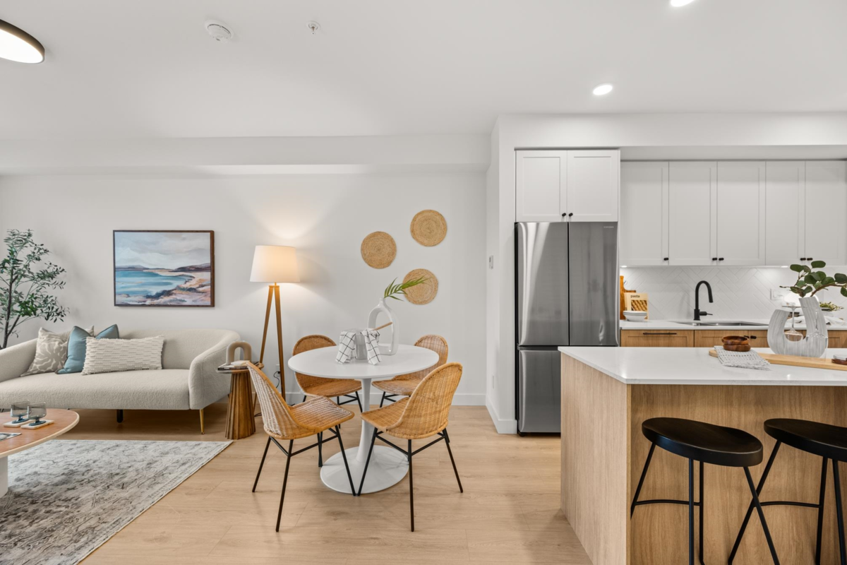 Kitchen Island Photo of 107 19911 76 Avenue, Langley, BC