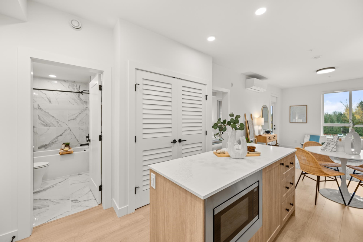 Primary Bedroom Photo of 107 19911 76 Avenue, Langley, BC