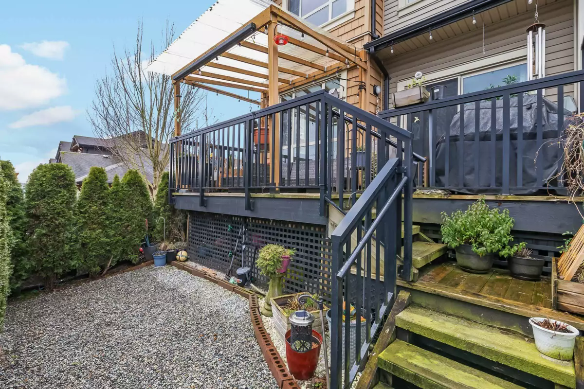 Laundry Room Photo of 18 11305 240 Street, Maple Ridge, BC