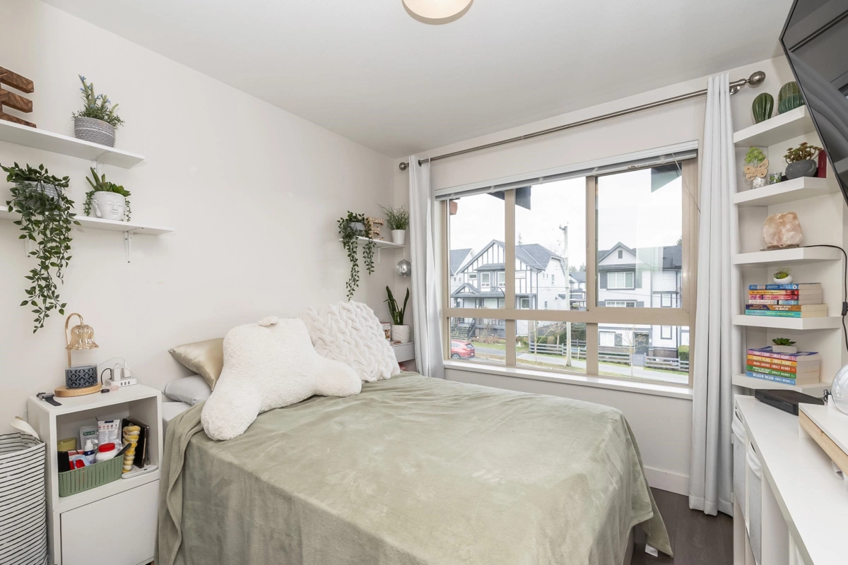 Powder Room Photo of 18 11305 240 Street, Maple Ridge, BC