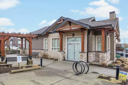 Entry Foyer Photo of 18 11305 240 Street, Maple Ridge, BC