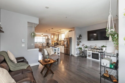 Kitchen Photo of 18 11305 240 Street, Maple Ridge, BC