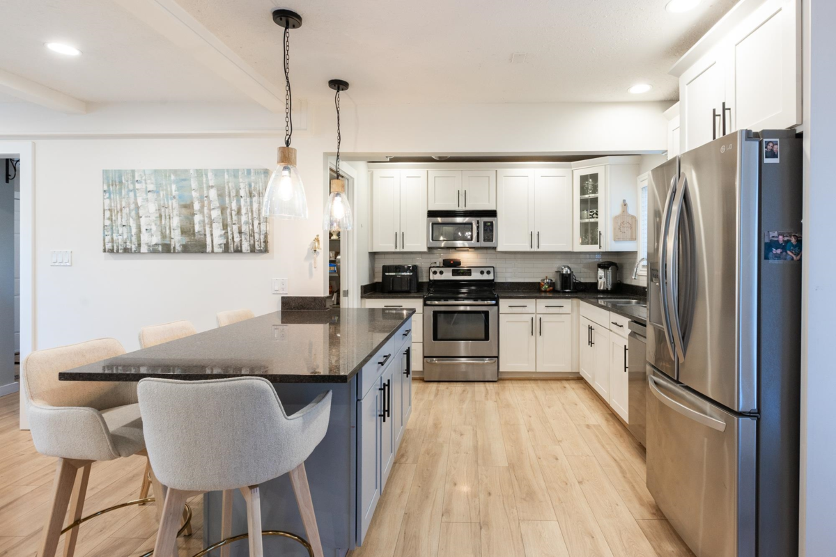 Breakfast Nook Photo of 4638 198c Street, Langley, BC