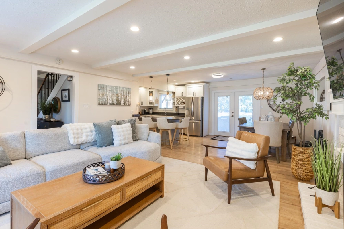 Dining Area Photo of 4638 198c Street, Langley, BC