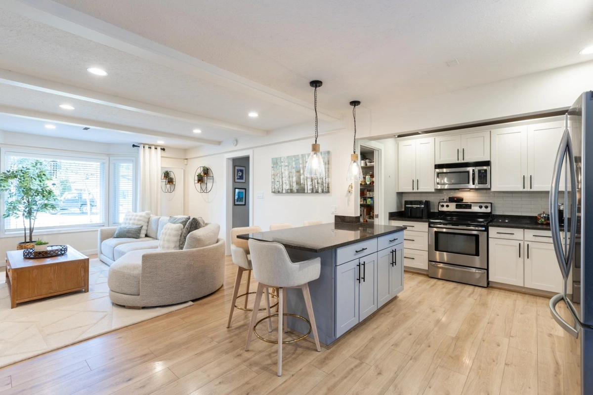 Kitchen Island Photo of 4638 198c Street, Langley, BC