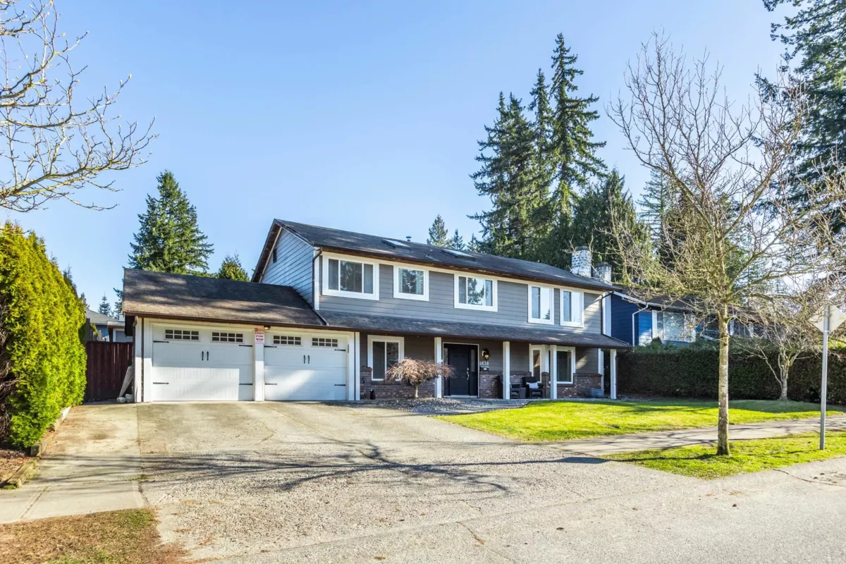 Living Room Photo of 4638 198c Street, Langley, BC