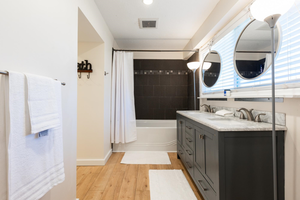 Mudroom Photo of 4638 198c Street, Langley, BC