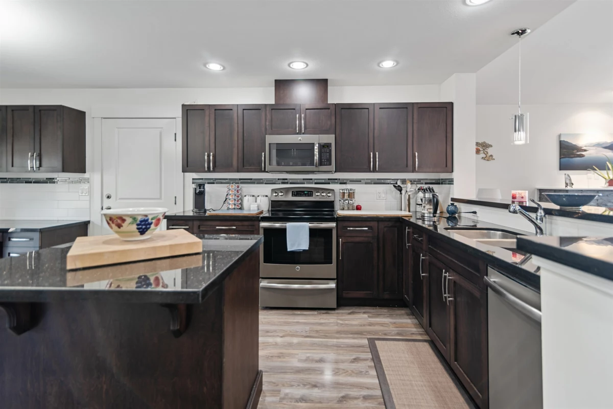 Breakfast Nook Photo of 6252 Oracle Road, Sechelt, BC