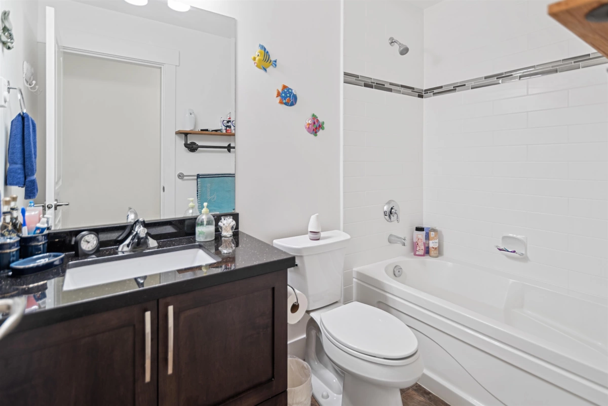 Hallway Photo of 6252 Oracle Road, Sechelt, BC