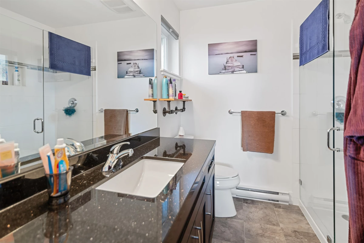 Mudroom Photo of 6252 Oracle Road, Sechelt, BC