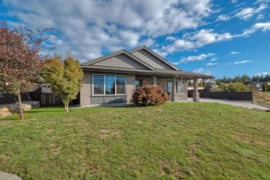 6252 Oracle Road, Sechelt, BC