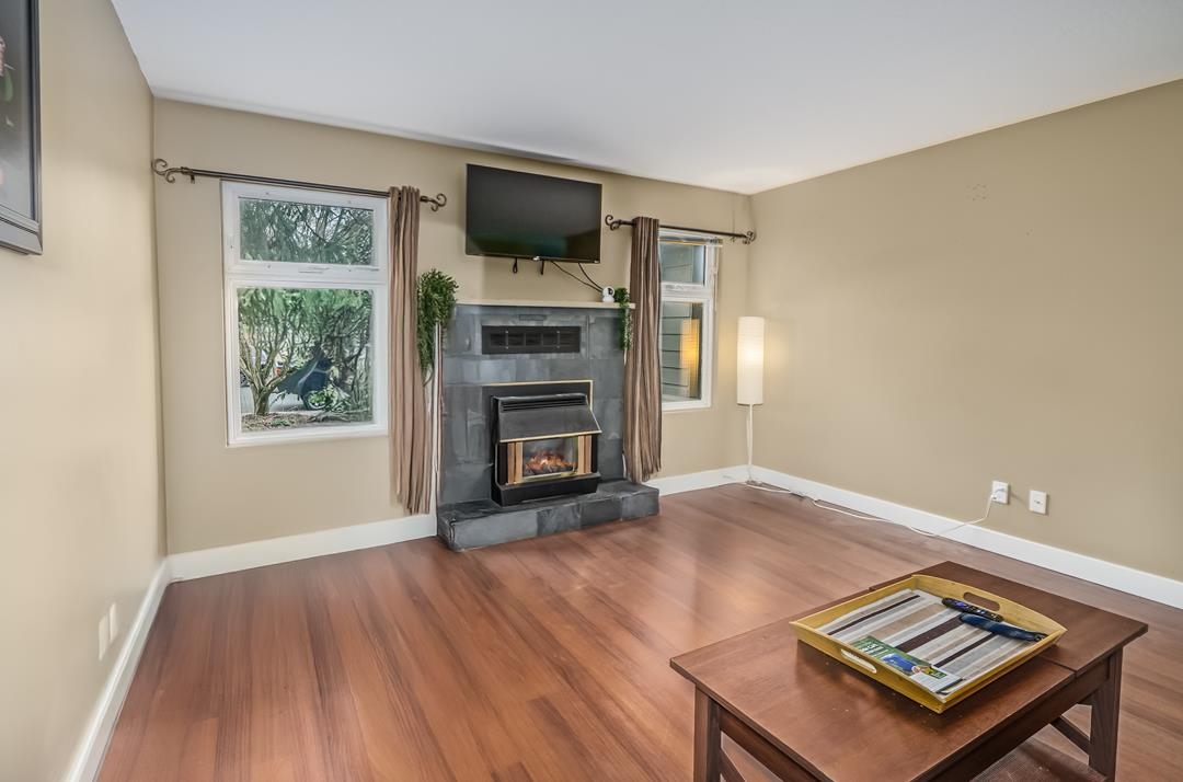 Kitchen Photo of 34899 Glenn Mountain Drive, Abbotsford, BC