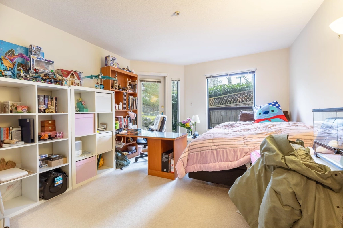 Basement Recreation Room Photo of 310 5855 Cowrie Street, Sechelt, BC