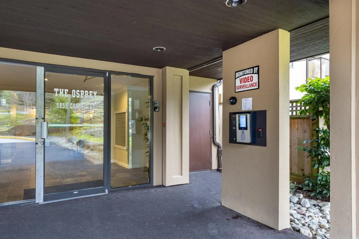 Staircase Photo of 310 5855 Cowrie Street, Sechelt, BC