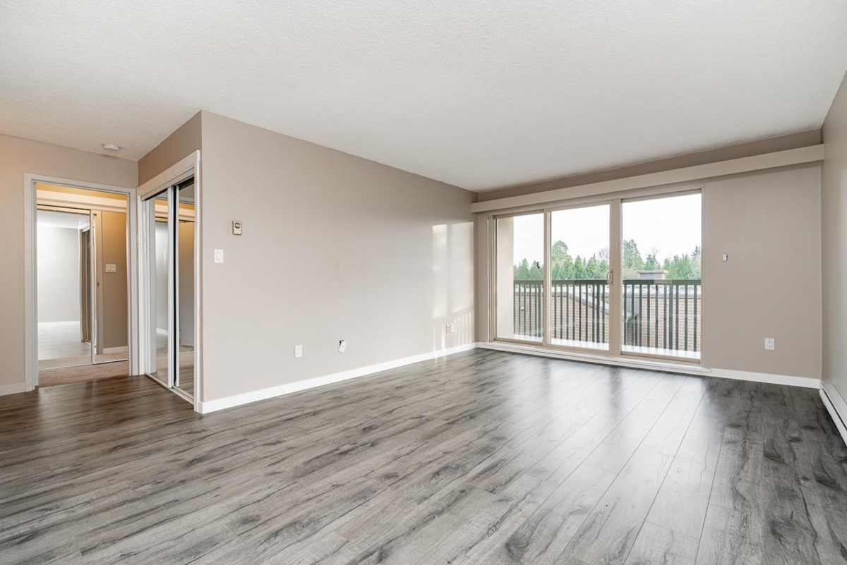 Family Room Photo of 319 9847 Manchester Drive, Burnaby, BC