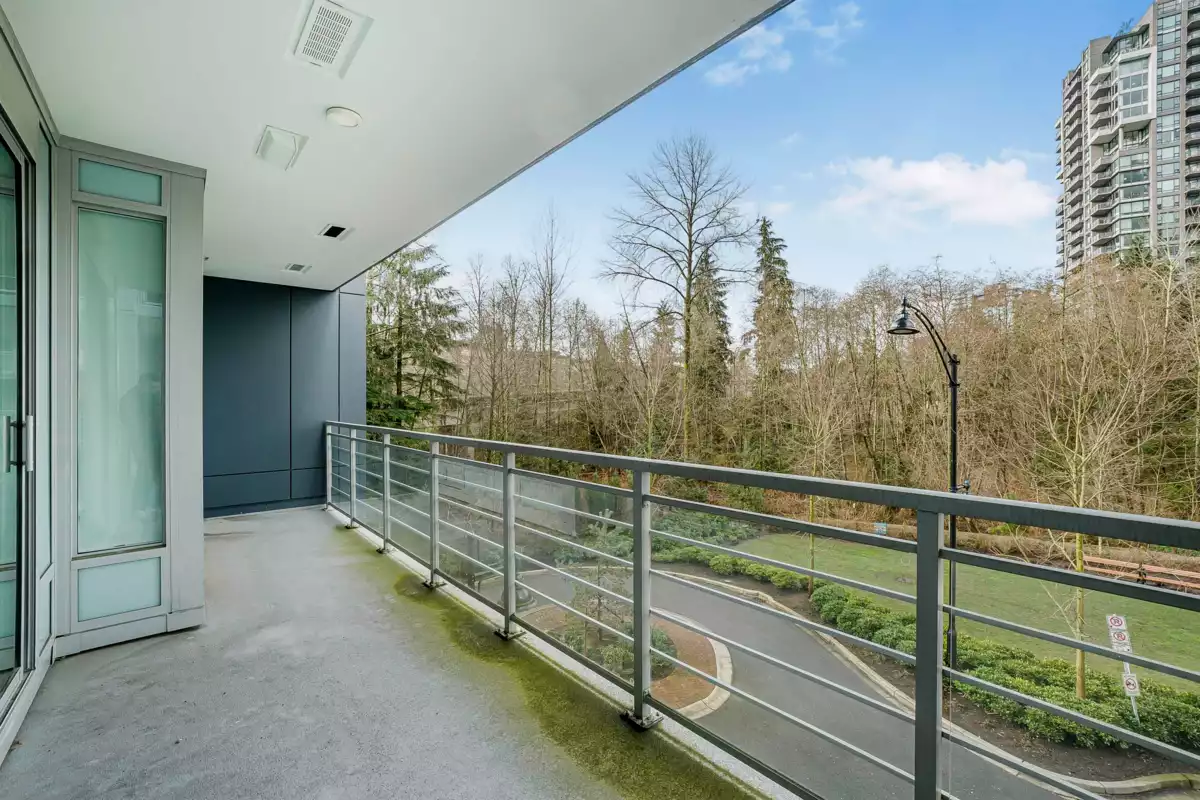 Basement Recreation Room Photo of 308 308 Morrissey Road, Port Moody, BC