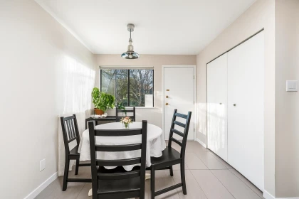 Breakfast Nook Photo of 3003 NW Sunnyhurst Road, North Vancouver, BC