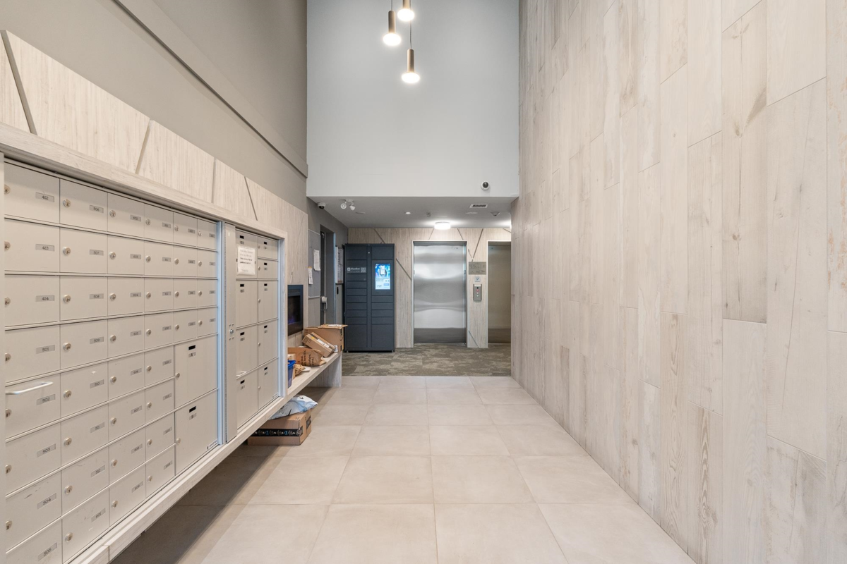 Living Room Photo of 512 1012 Auckland Street, New Westminster, BC