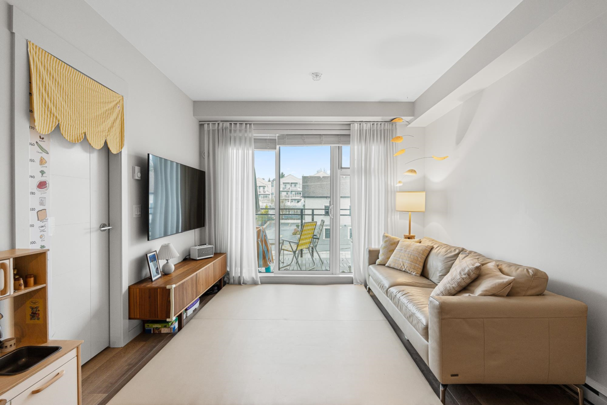 Primary Bedroom Photo of 512 1012 Auckland Street, New Westminster, BC