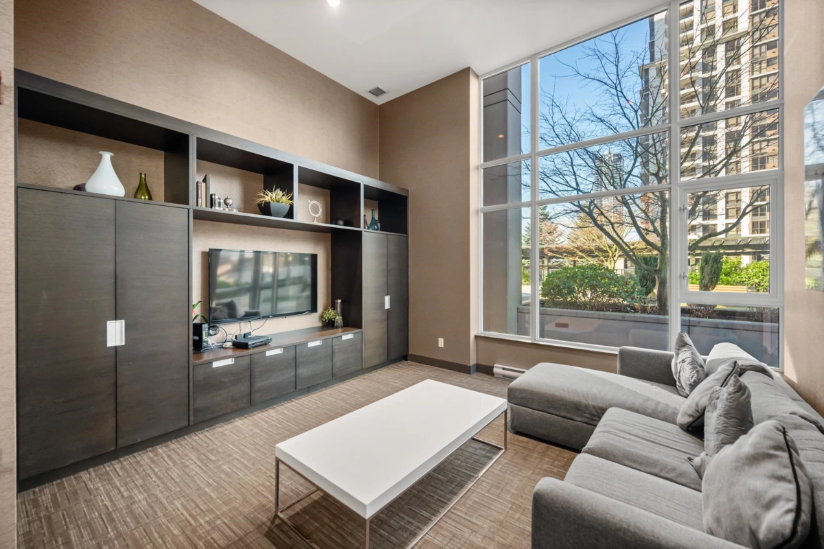 Aerial View of 2006 2077 Rosser Avenue, Burnaby, BC