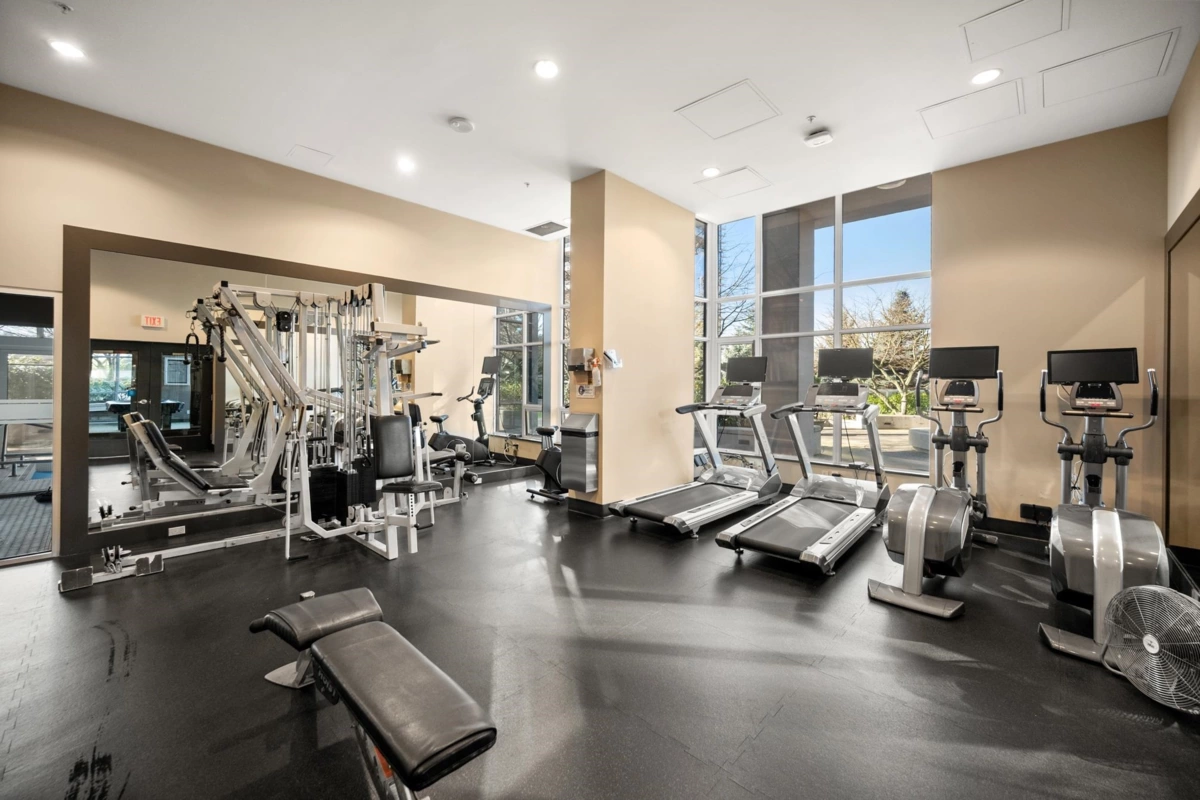 Front Yard Photo of 2006 2077 Rosser Avenue, Burnaby, BC