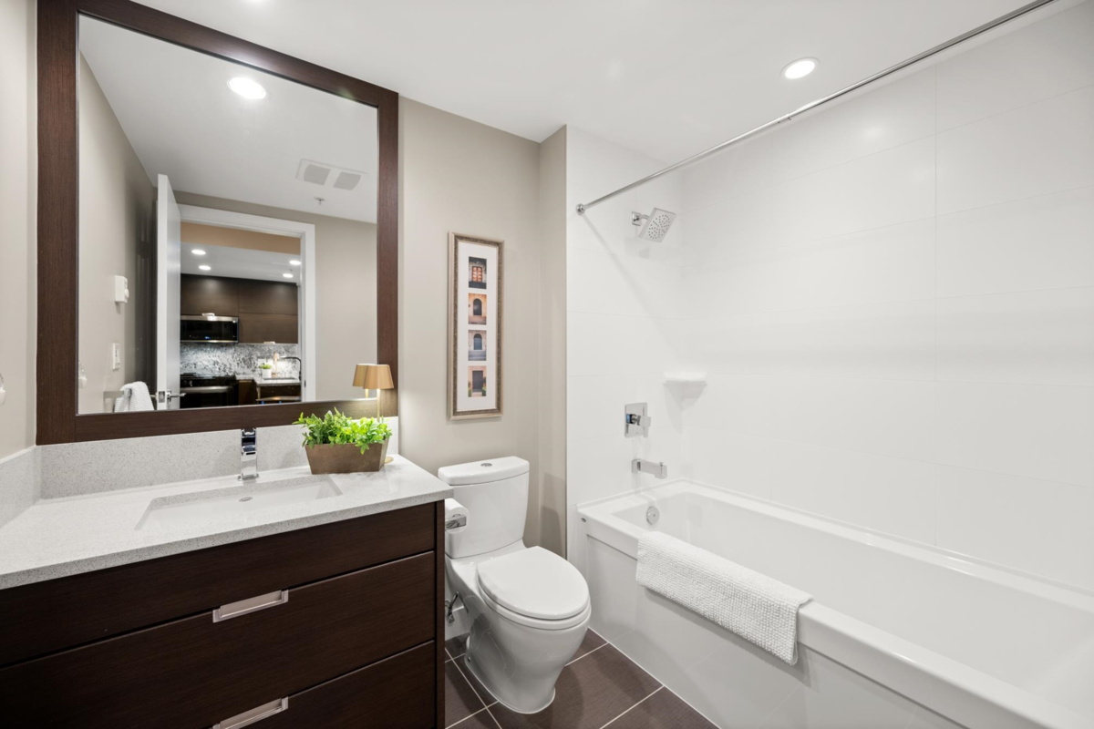 Guest Bathroom Photo of 2006 2077 Rosser Avenue, Burnaby, BC