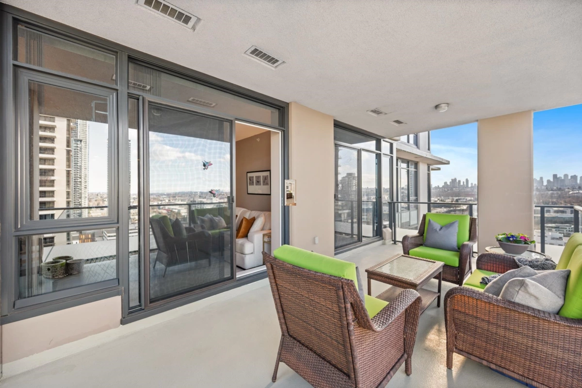 Hallway Photo of 2006 2077 Rosser Avenue, Burnaby, BC