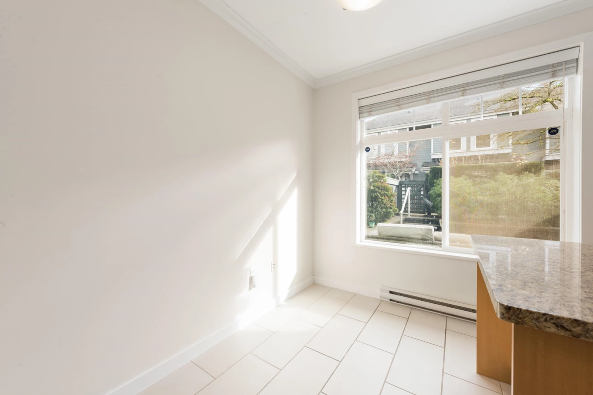 Mudroom Photo of 319 W 59th Avenue, Vancouver, BC