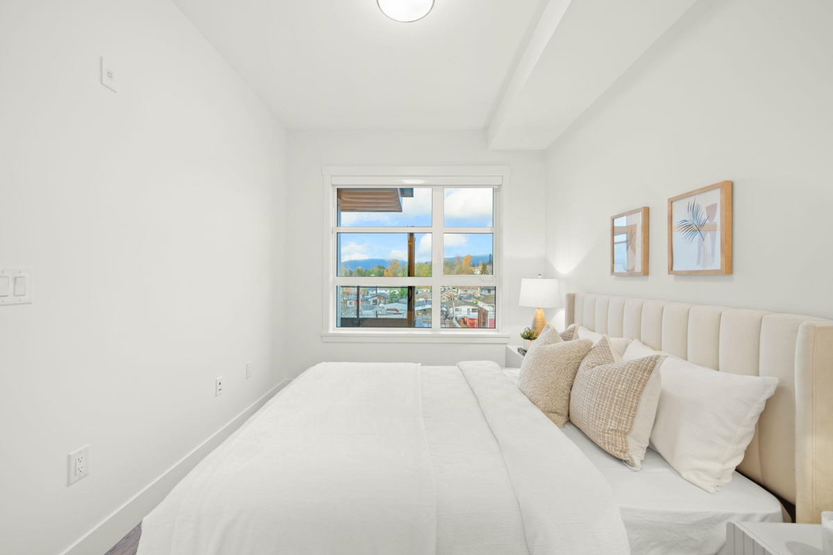 Bedroom 2 Photo of 419 4788 Hastings Street, Burnaby, BC