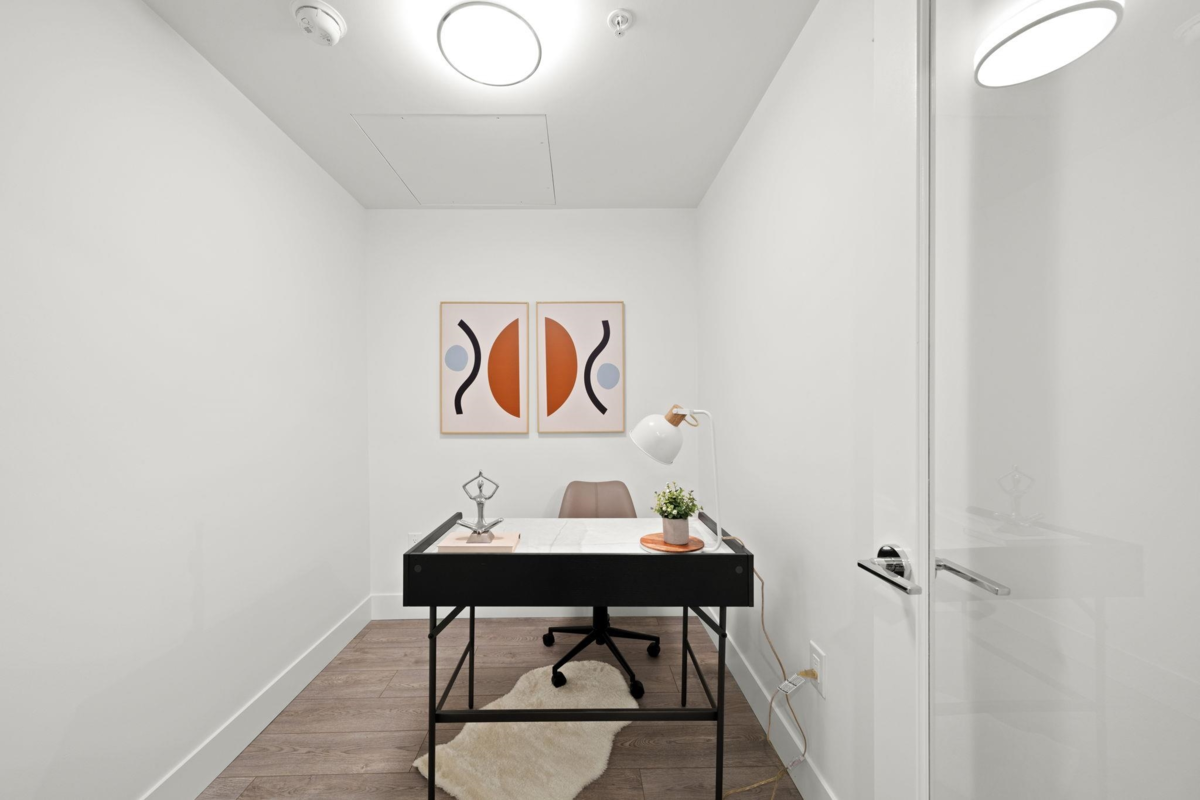 Hallway Photo of 419 4788 Hastings Street, Burnaby, BC