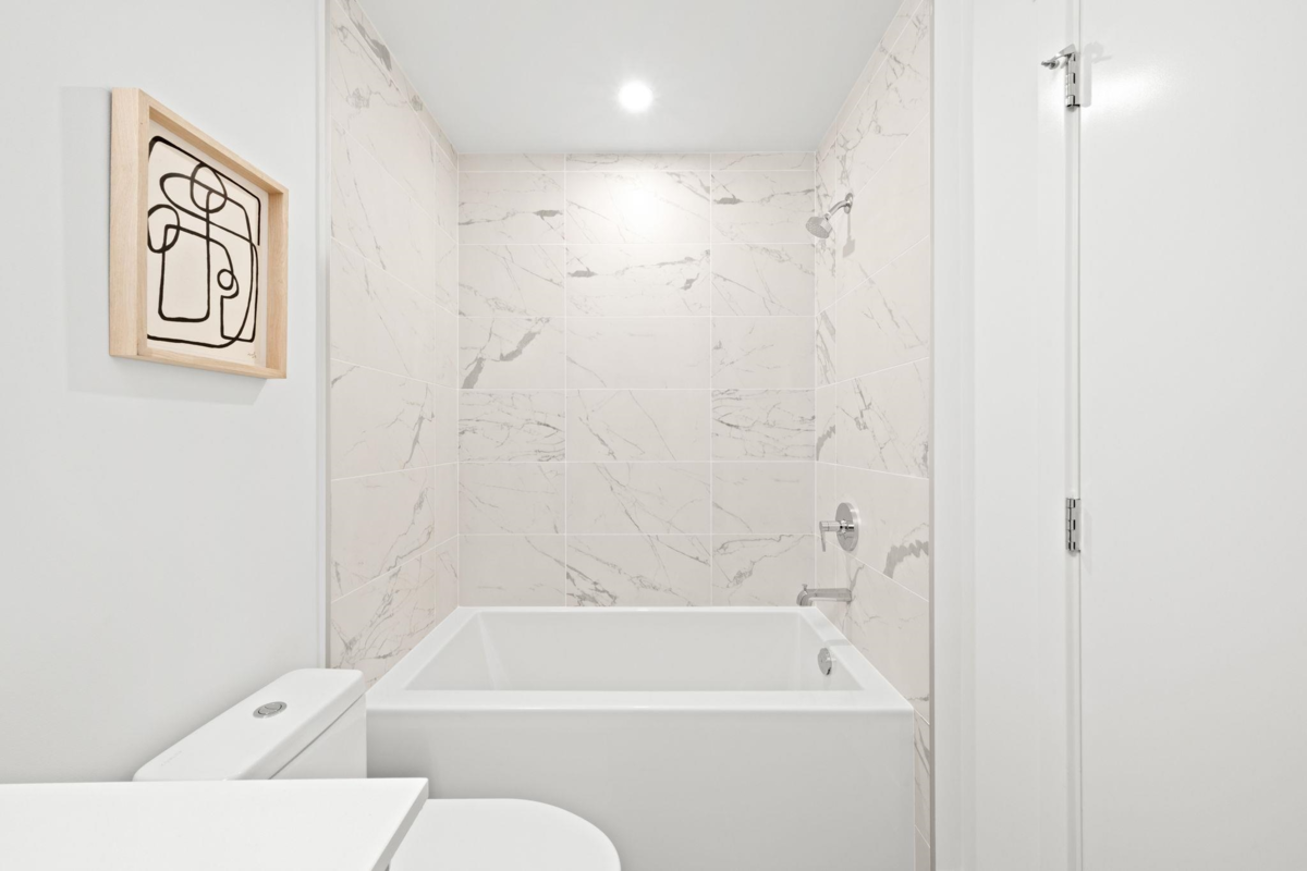 Mudroom Photo of 419 4788 Hastings Street, Burnaby, BC