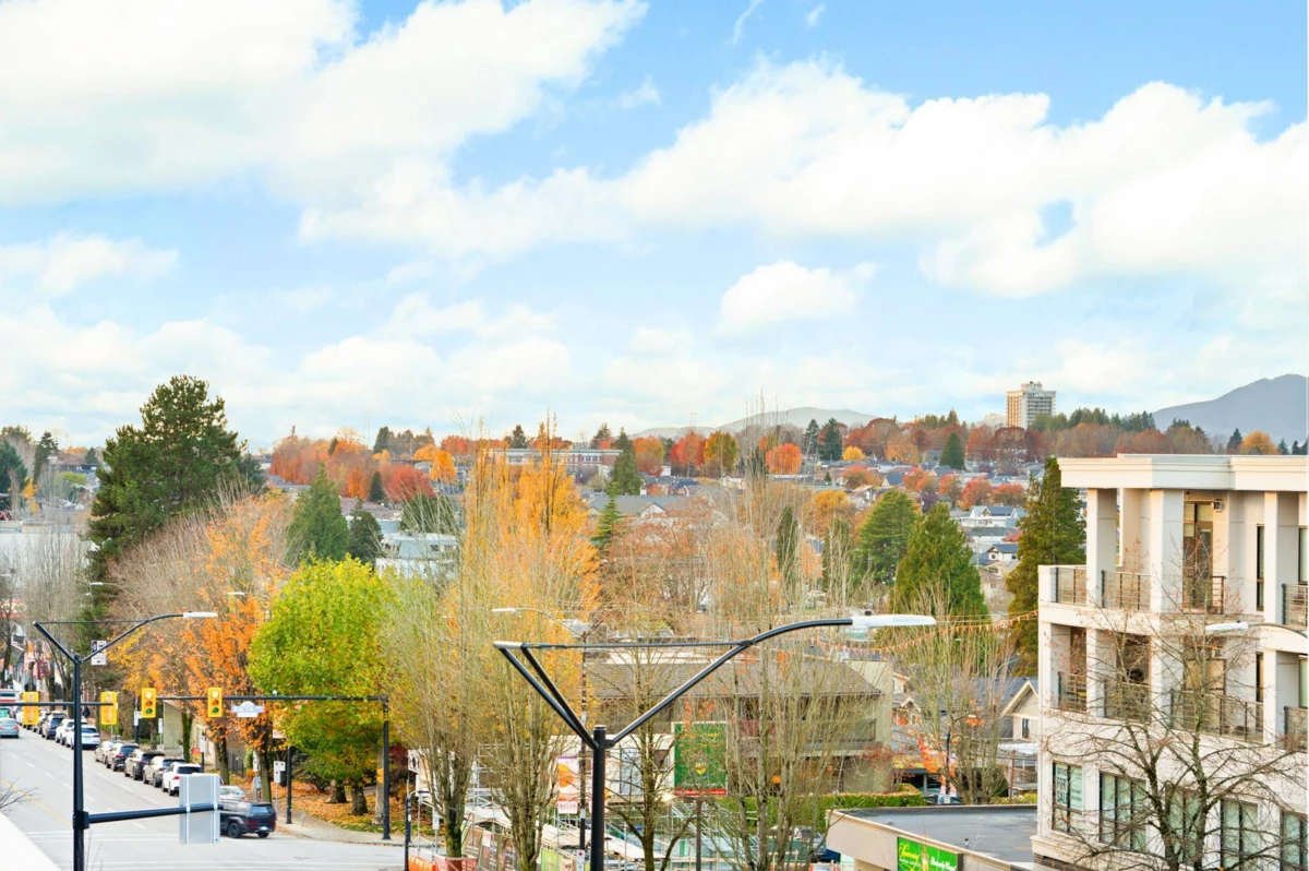 Swimming Pool Photo of 419 4788 Hastings Street, Burnaby, BC