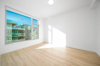 Walk-In Closet Photo of 619 755 Harbourside Drive, Vancouver, BC