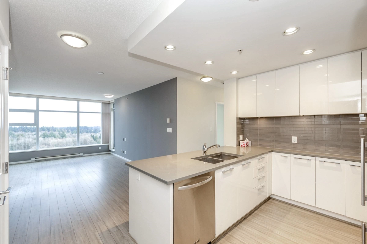 Primary Bathroom Photo of 2501 3102 Windsor Gate, Coquitlam, BC