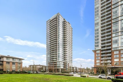 2501 3102 Windsor Gate, Coquitlam, BC, New Horizons — 2 bed apartment/condo for sale
