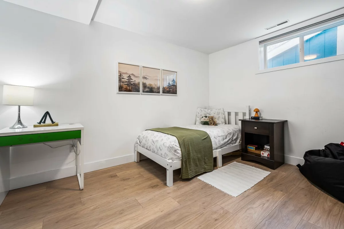 Front Yard Photo of 8515 Howard Crescent, Chilliwack, BC