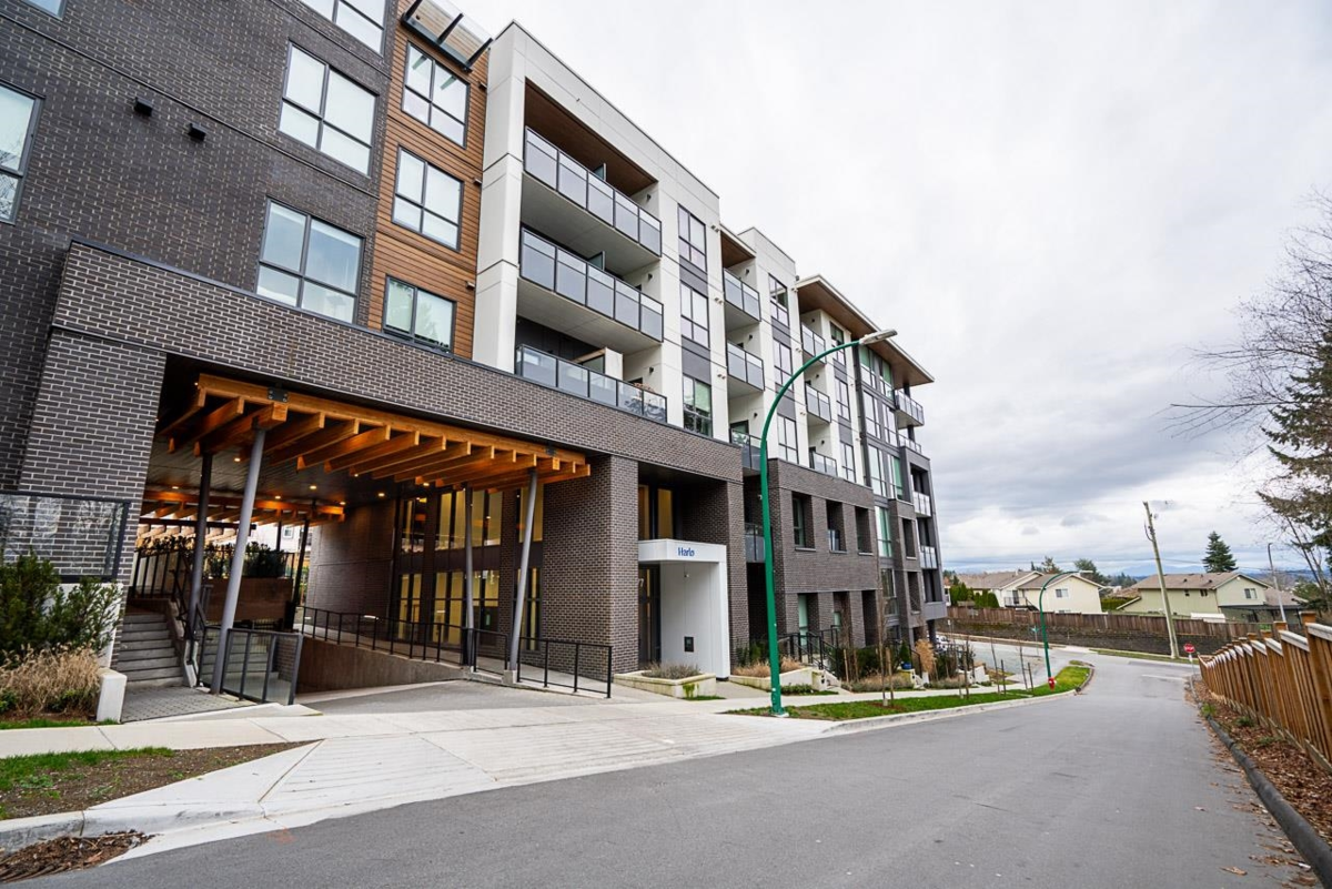 Outdoor Kitchen Photo of 105 19577 65b Avenue, Surrey, BC