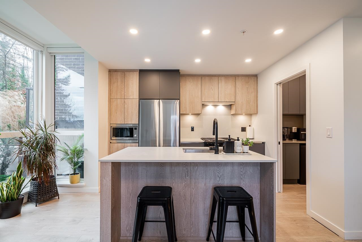 Primary Bedroom Photo of 105 19577 65b Avenue, Surrey, BC