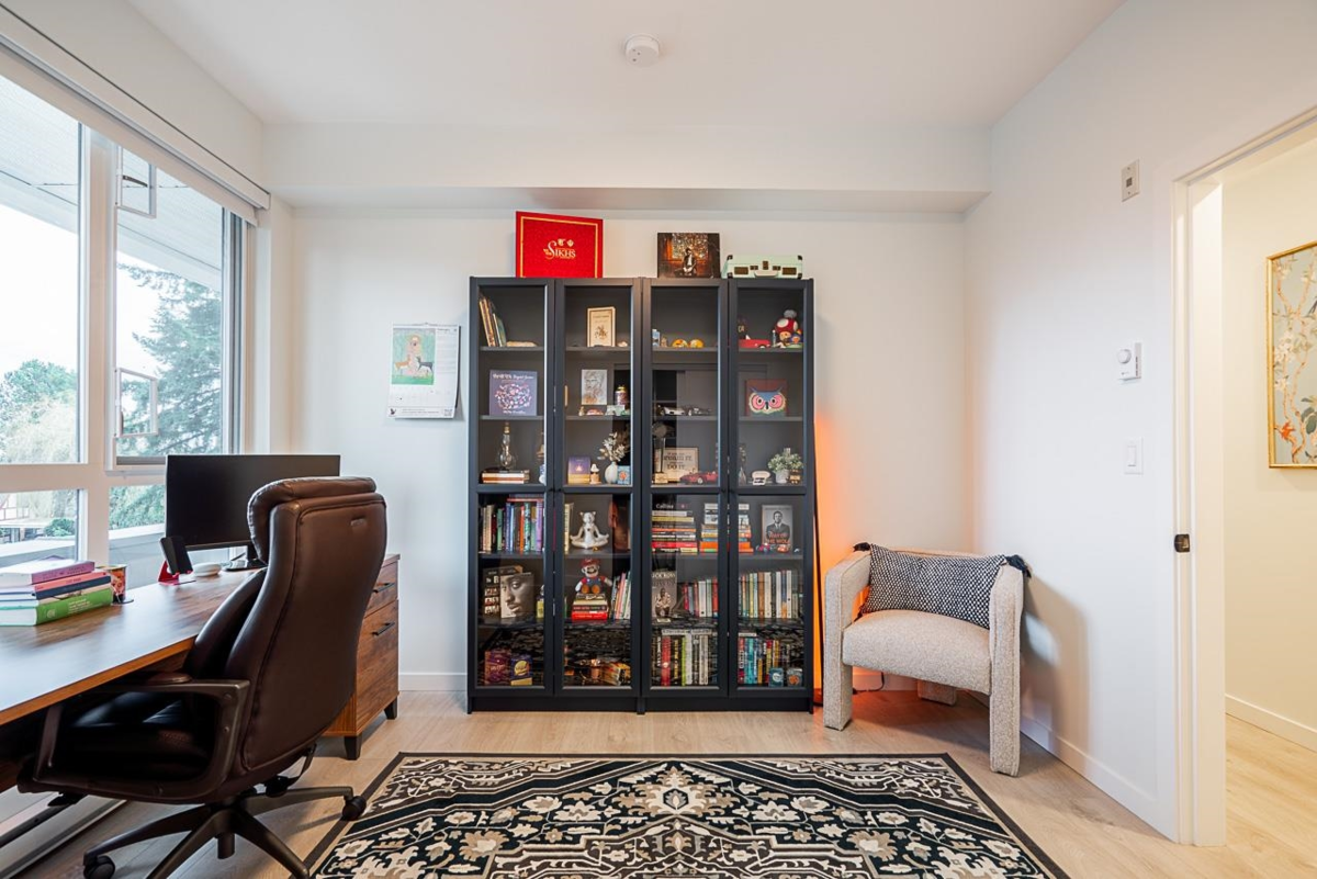 Staircase Photo of 105 19577 65b Avenue, Surrey, BC