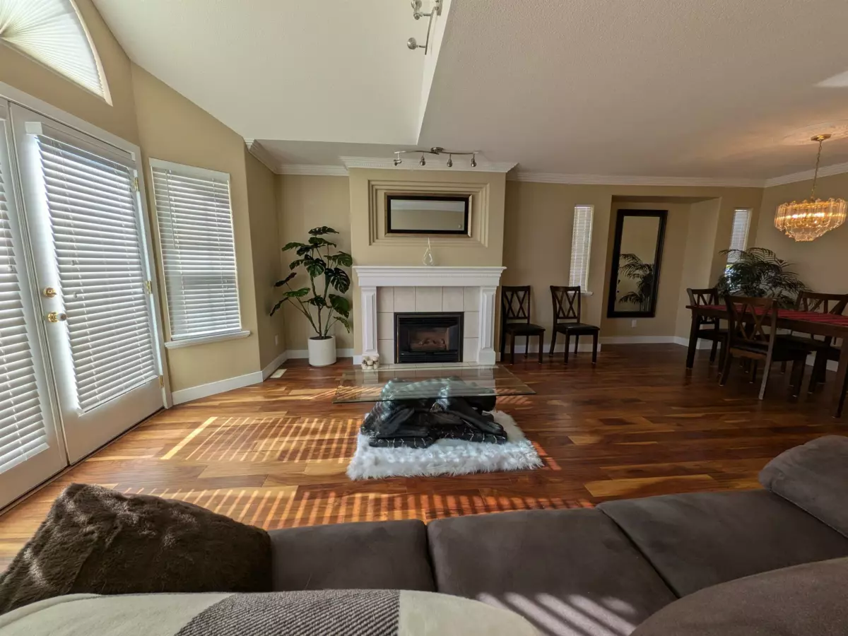 Primary Bathroom Photo of 8305 Casselman Crescent, Mission, BC