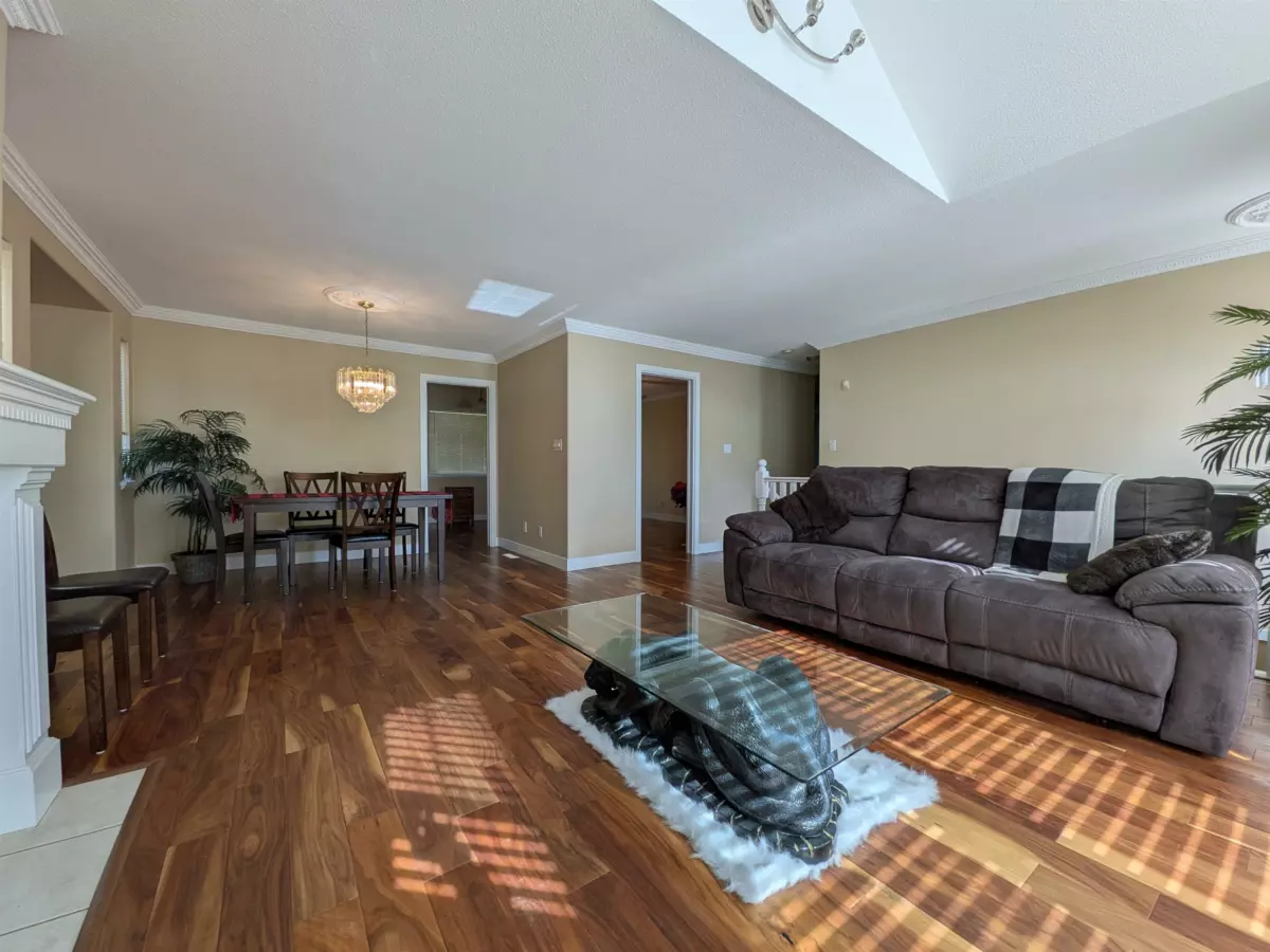 Walk-In Closet Photo of 8305 Casselman Crescent, Mission, BC