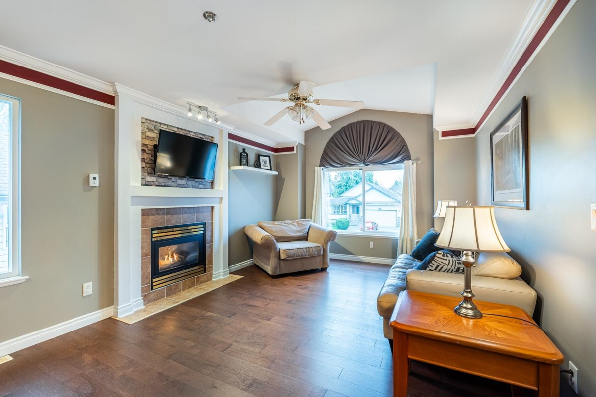Dining Area Photo of 26983 26a Avenue, Langley, BC